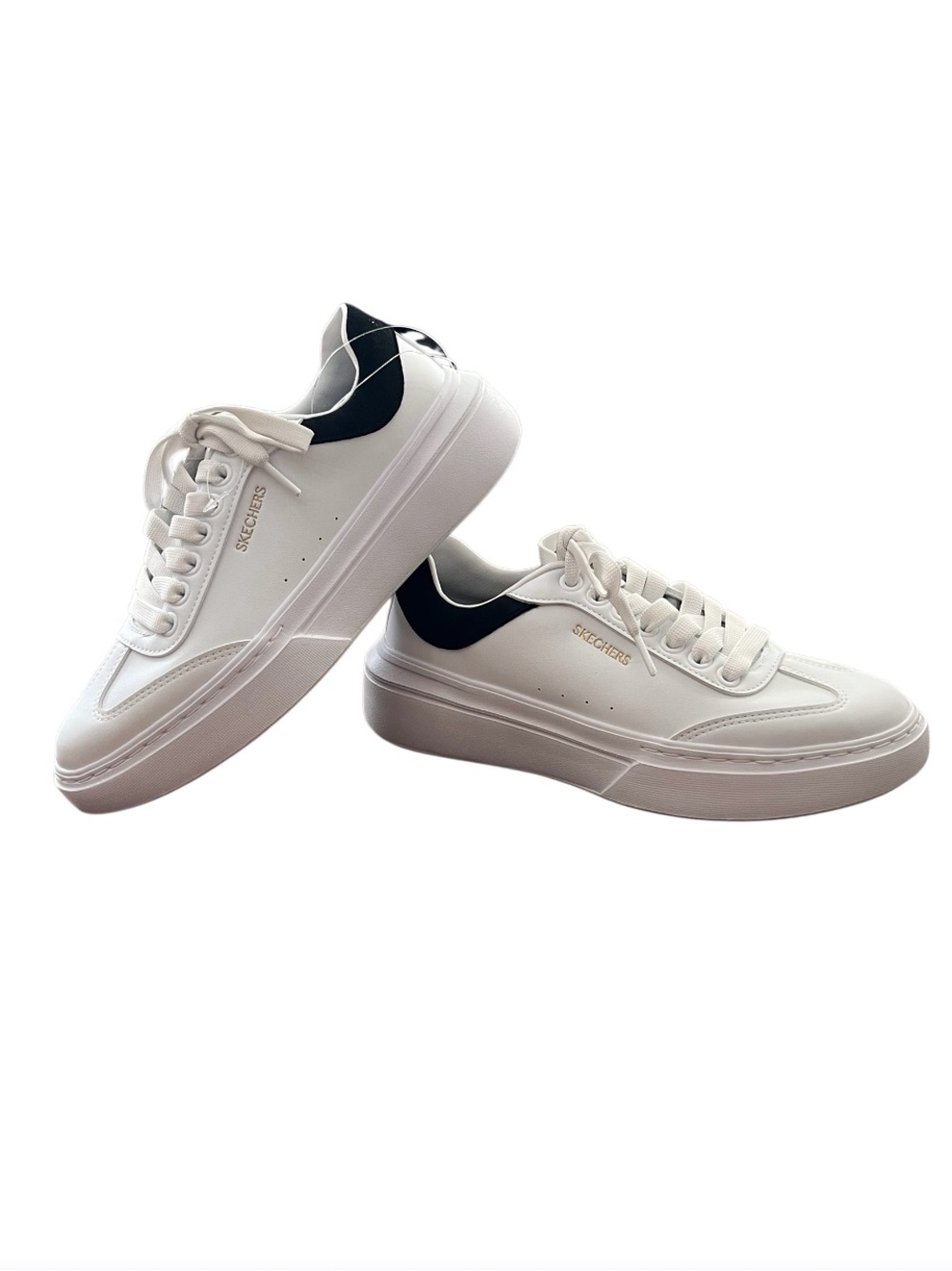 Sketchers Cordova Sneakers Black and White Size 8